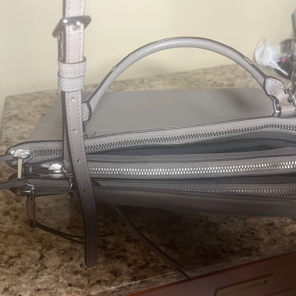 Coach Borough Bag in Glove Grey Leather - Picture 8 of 11